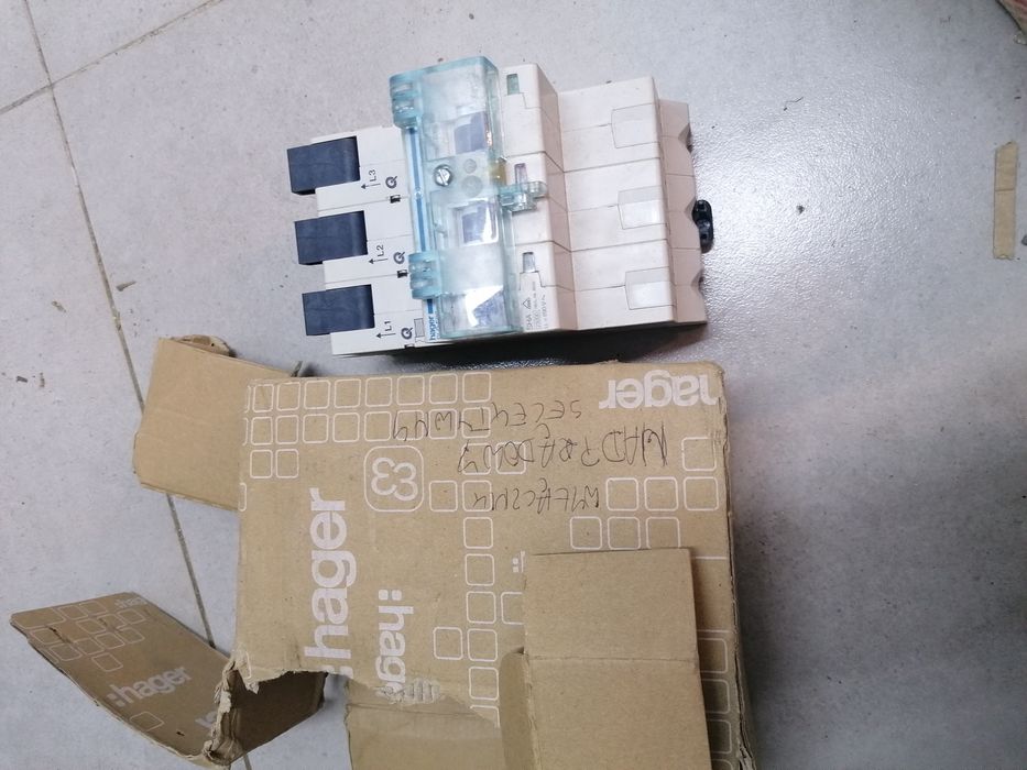Różności elekroinstalacyjne