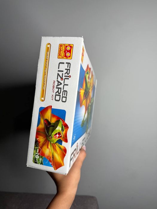 STEM-конструктор ящірка , вбудований AI