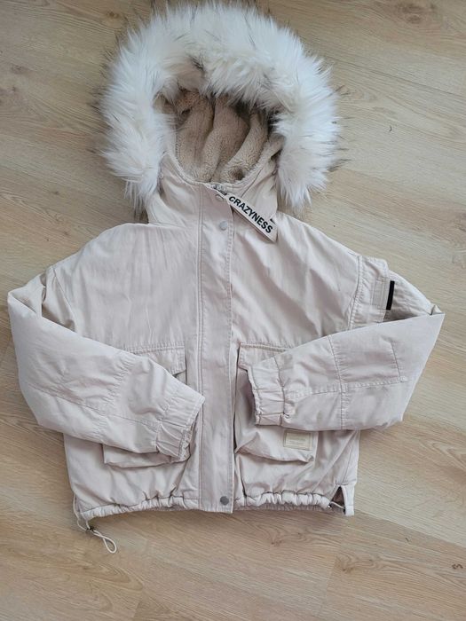 Kurtka bershka z kapturem S