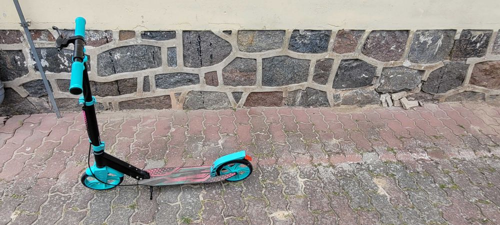 Hulajnoga miejska dla dzieci - składana, duża.