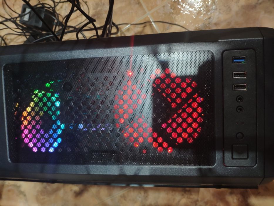 Desktop computer without graphics card64552837990530122