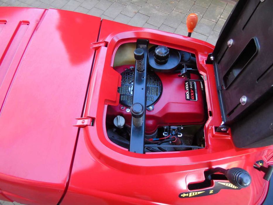 Traktorek kosiarka HONDA 1211  11KM bardzo zwrotny PO SERWISIE