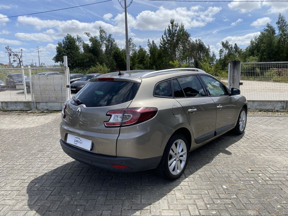 Renault Megane 1.5 dci 110cv + GPS + Nacional
