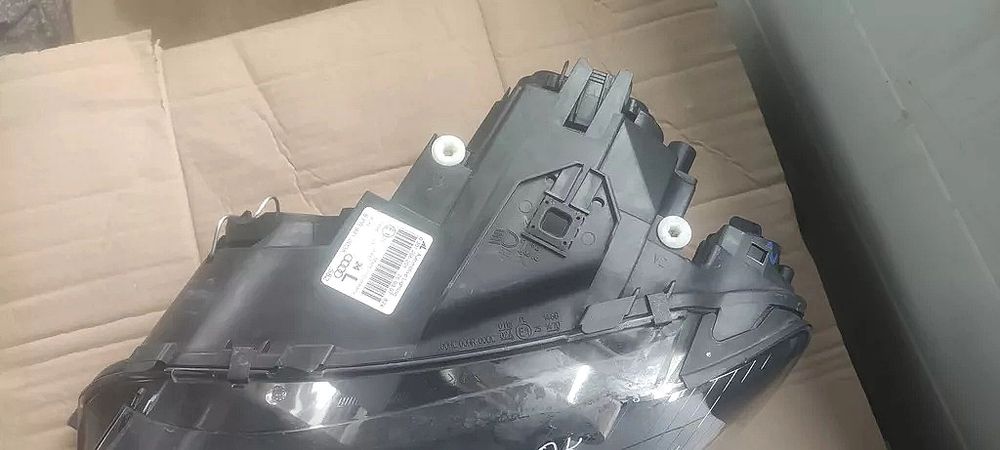 Tyc Reflektor Lampa Przednia 8pa 8pk