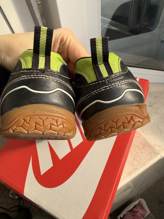 Футзалки взуття кросівки  шкіряні для футболу Rocket