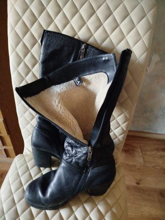 Продам сапоги женские