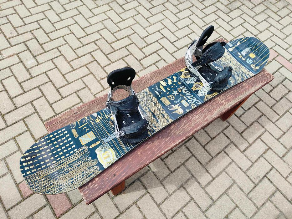 Deska snowboardowa 151 Burton Seven snowboard Burton 151 cm