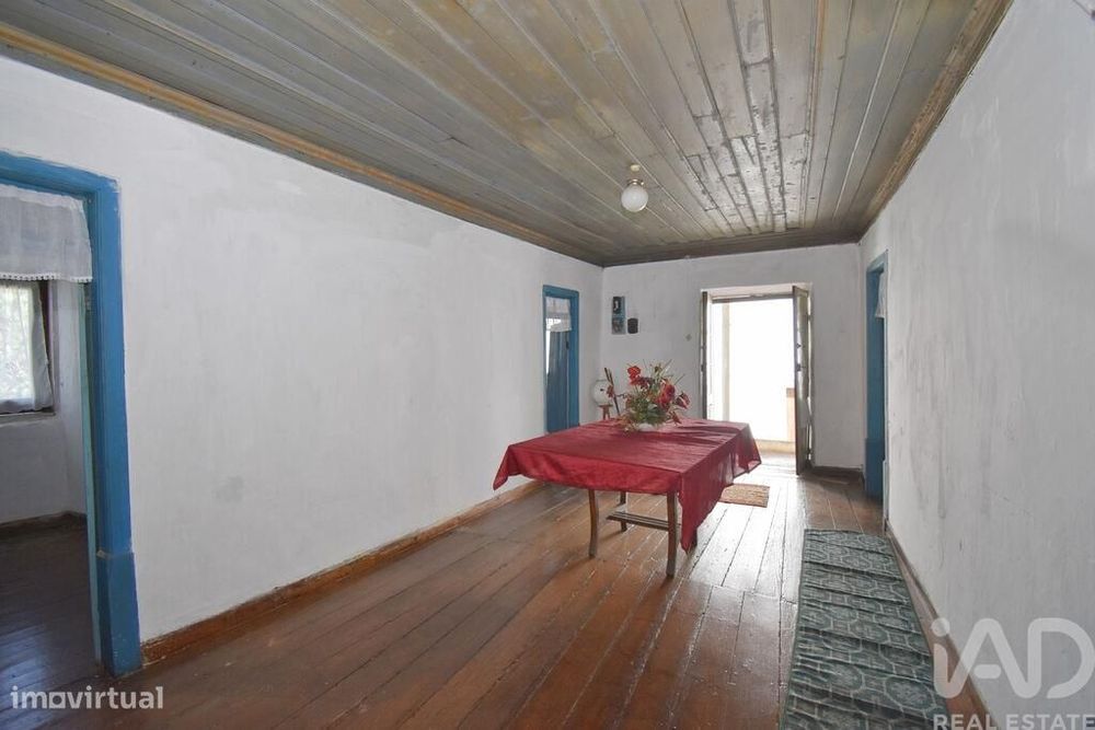 Moradia geminada T3 em São Miguel, Santa Eufémia e Rabaçal de 310 m2