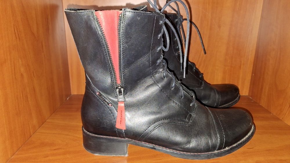 Botki skórzane Lasocki 43 zadbane