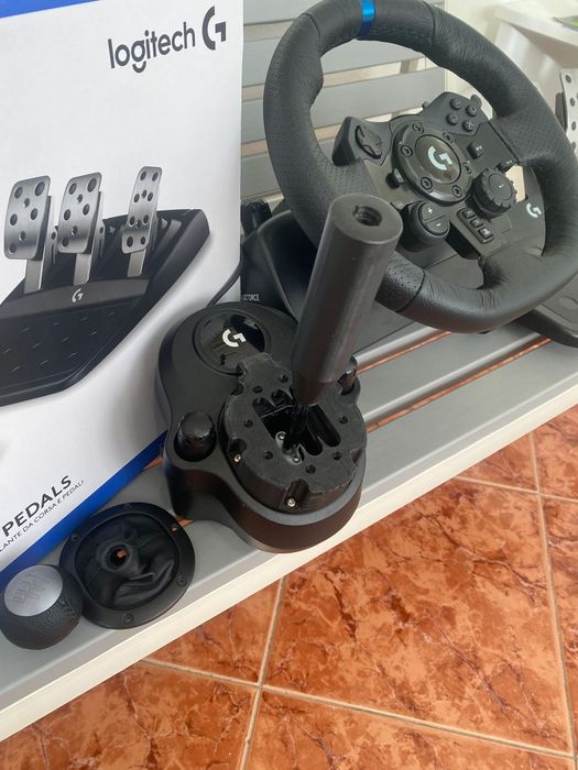 Logitech G923 + Shifter