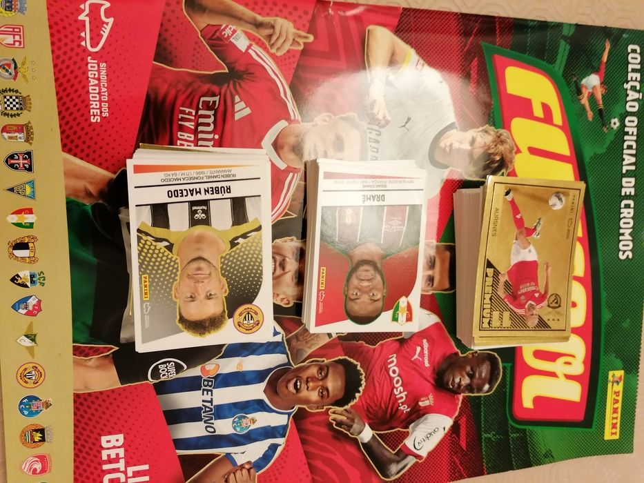 Cromos Futebol 2024-25 Liga Betclic Panini. 
Vendo cromos da coleção/c