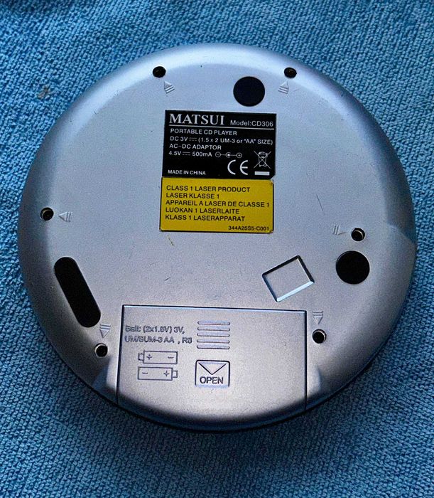 CD плеер Matsui CD306