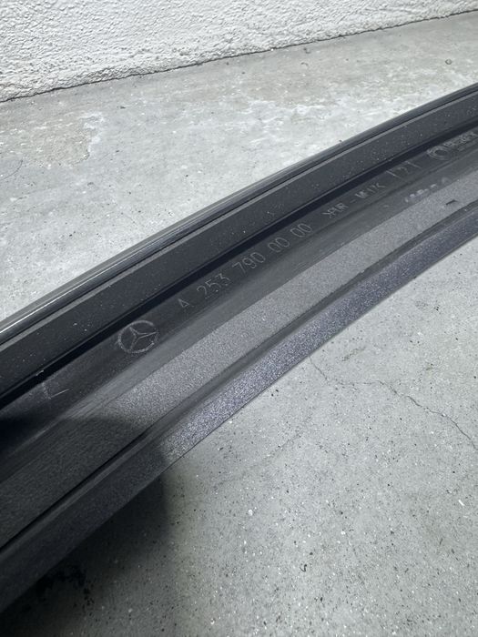 Spoiler aileron original Mercedes glc
