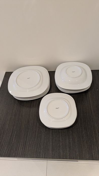 Rectangular White Plates Area Store469903880802816001