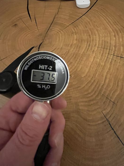 Elektroniczny wilgotnościomierz drewna HIT-2 Tanel