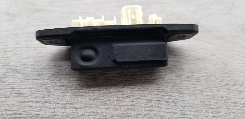 Проводка крышки багажника с блоком упр. Toyota RAV4 2021 89222-42101