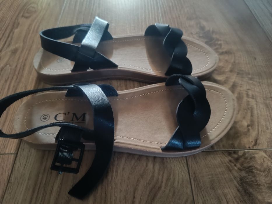Nowe sandałki damskie