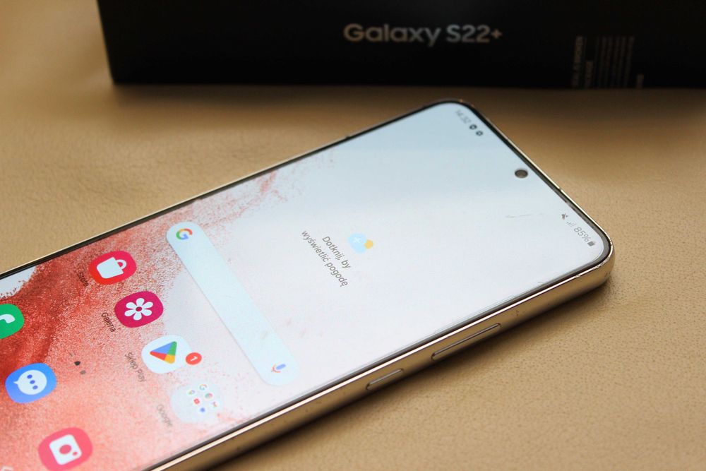 Samsung Galaxy S22+ S22 PLUS 8 / 128 GB