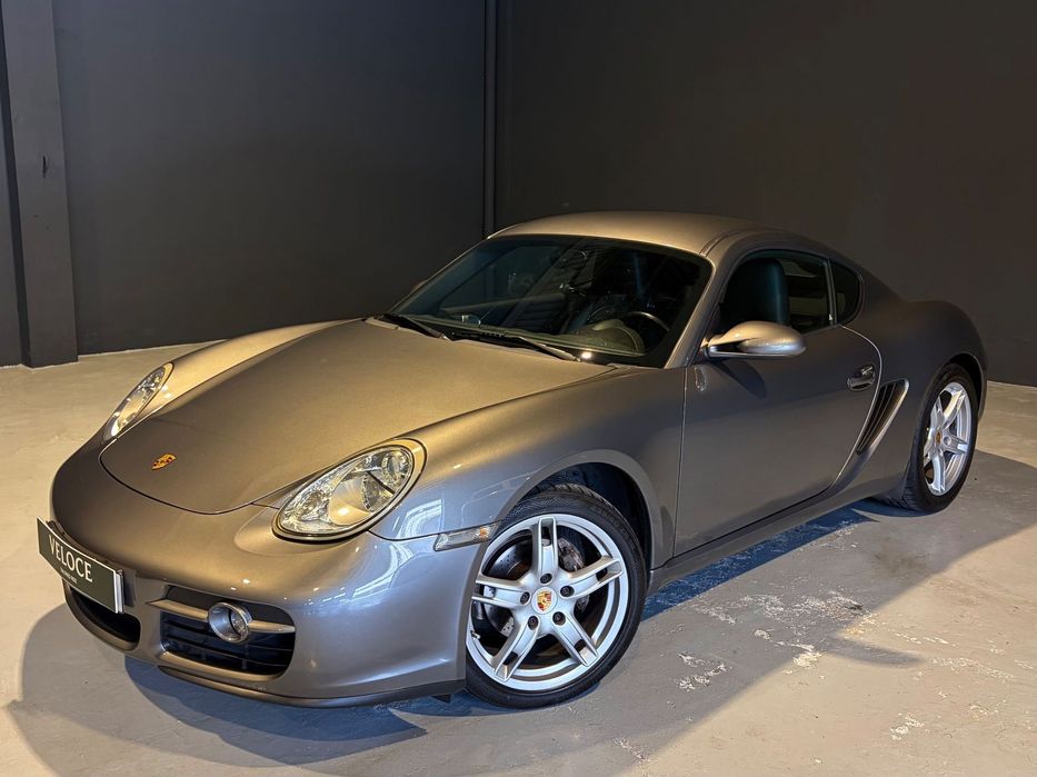 Porsche Cayman 2.7