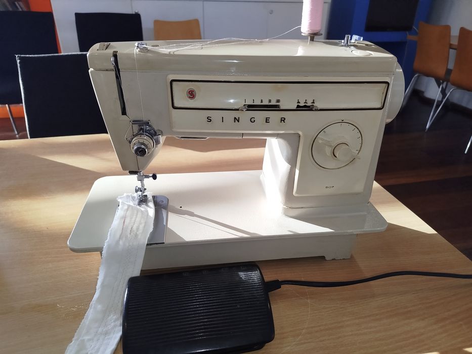 Máquina de costura