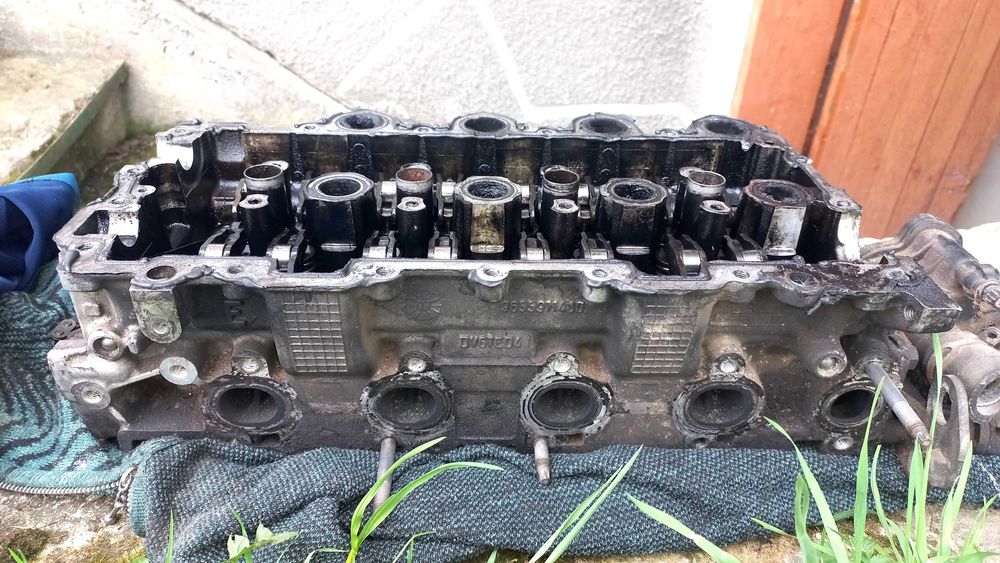 Головка блоку циліндрів Volvo v50 2009 р.  1.6 дизель