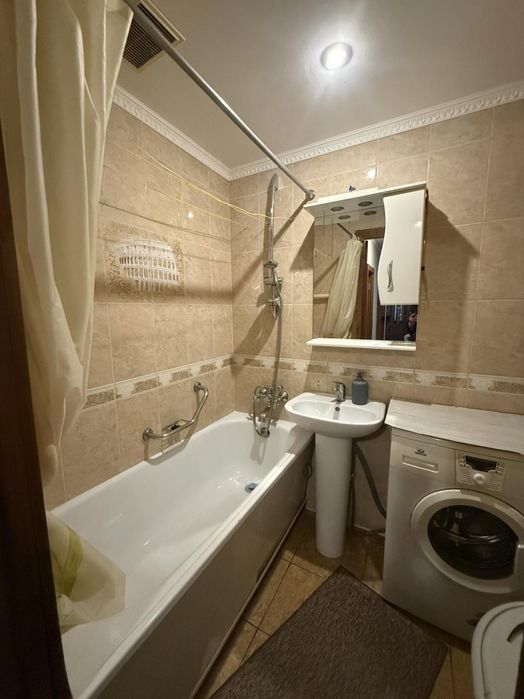 2 кімнатна квартира , вулиця Сихівська