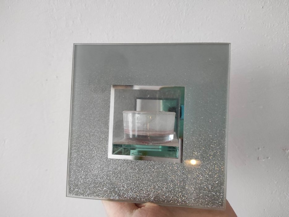 Świecznik srebrny 12x12 cm z lustrem