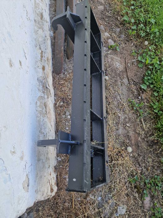 Łyżka plus widły do palet. paleciak