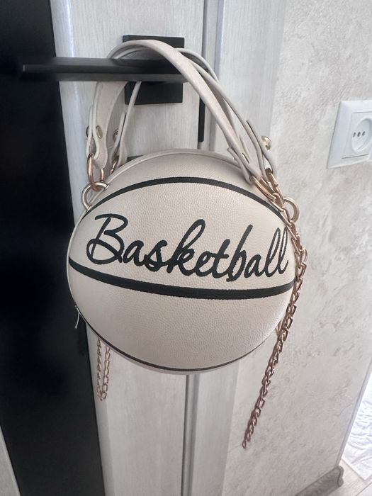 Нова сумочка ,вмістка