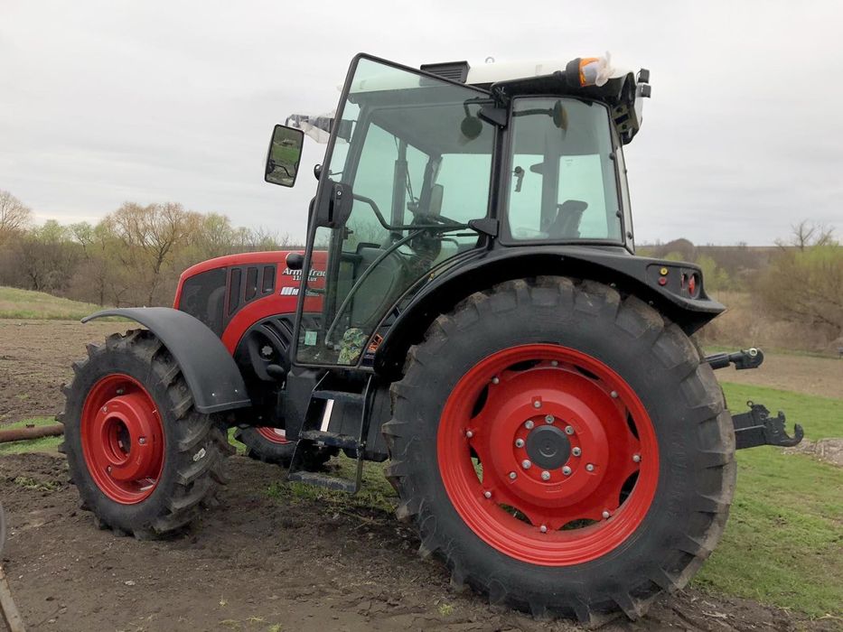 Трактор 110 к.с. ArmaTrac 1104 LUX Арматрак замість МТЗ-82 МТЗ-892 YTO