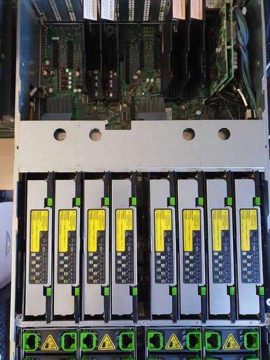 Сервер Cisco UCS C460 M2 40 ядер 80 потоков 2.4-2.8GHz LGA1567 E7-4870