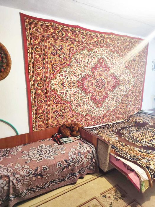 продам 3 кімн кв,3\5 цегла, Інгульский район,поруч кінотеатр Юность