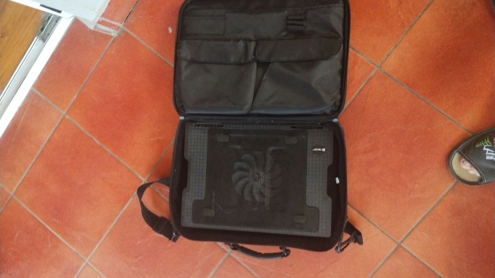 Walizka na laptopa