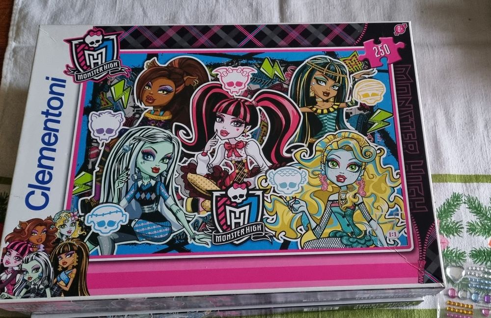 Zestaw puzzli Monster High