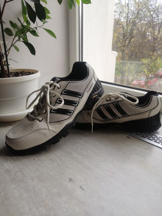 Кросівки чоловічі 45р