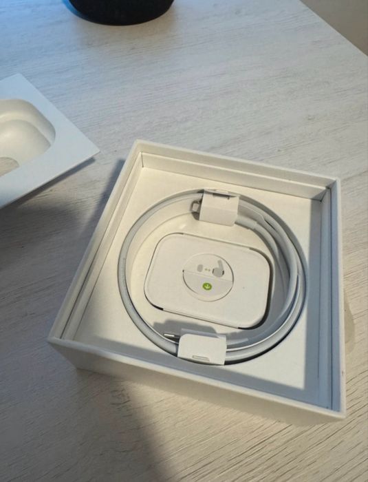 Airpods Pro 2ª geração - Apple. Novos com todos os acessórios.