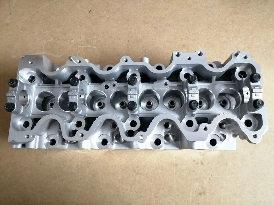 Cabeça Motor 2.0 / 2.2 d/td - Toyota Avensis, Carina e Picnic Corolla