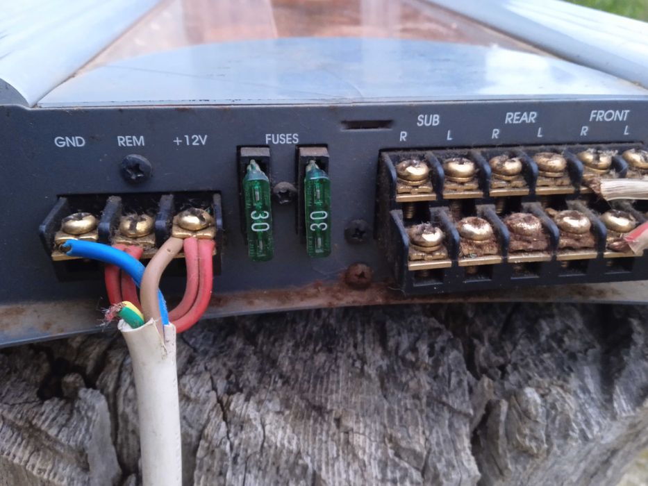 Amplificador carro 12 volt