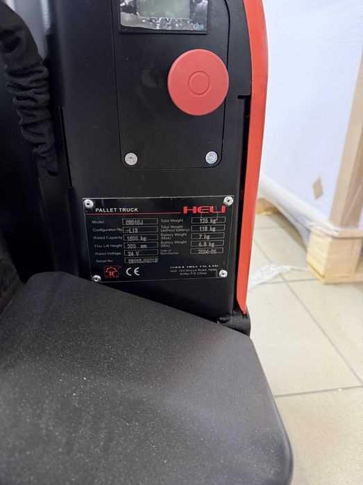 Syndyk sprzeda wózek elektryczny Heli CBD15J-L13