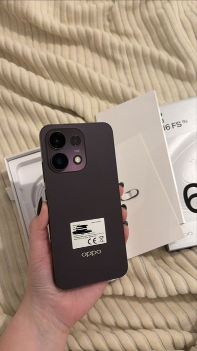 OPPO Reno16 Fs 5g