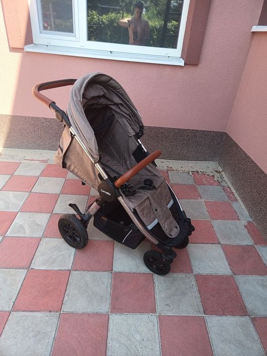 Дитяча коляска прогулочна