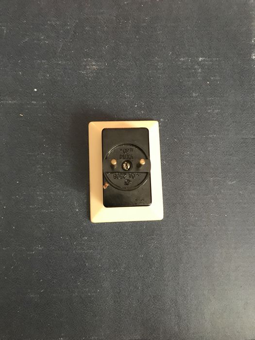 Rozdzielacz gniazdkowy z PRL