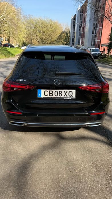 Mercedes-Benz C 300 e — fotografia 6