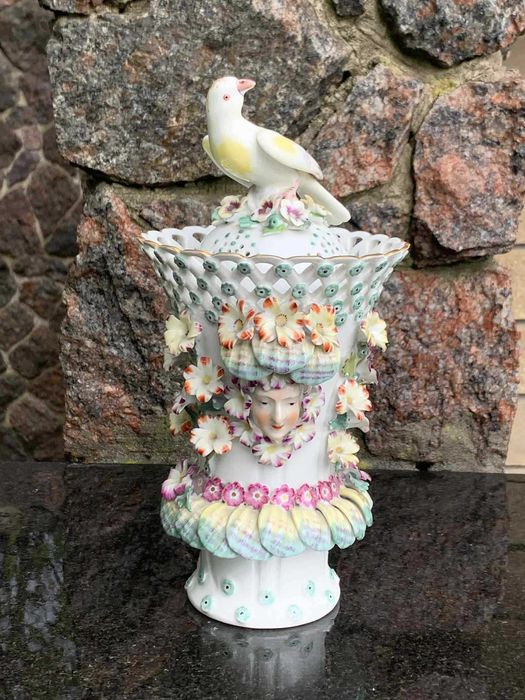 Sitzendorf,  Royal Worcester. MOORE BROS, Noritake, старовинні вази,