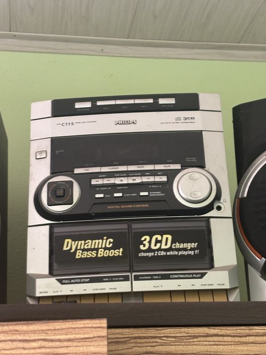 Philips FW-C115, музичний центр
