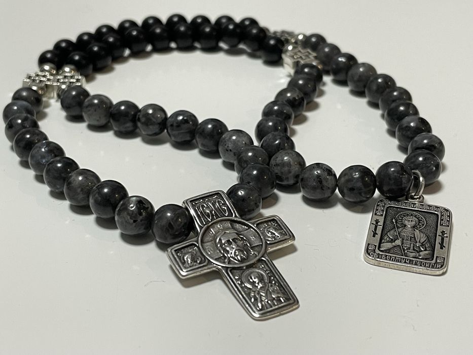 Четки из сандала и лабродарита на 60 бусин