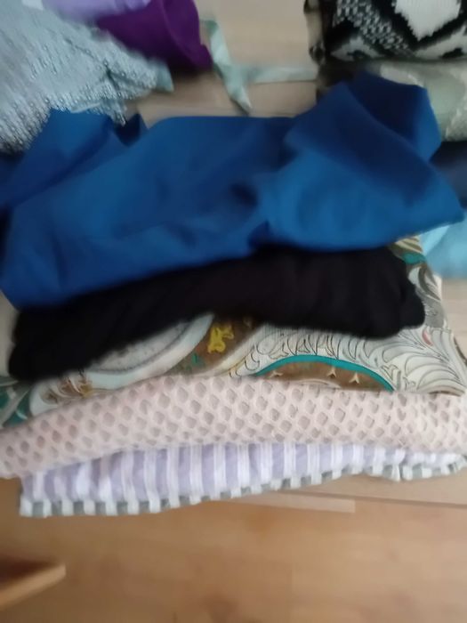 Ubrania, rozmiar 48,piżama, spodnie,bluzki, swetry,sukienka.
