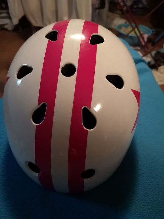 Kask dla dziewczynki.