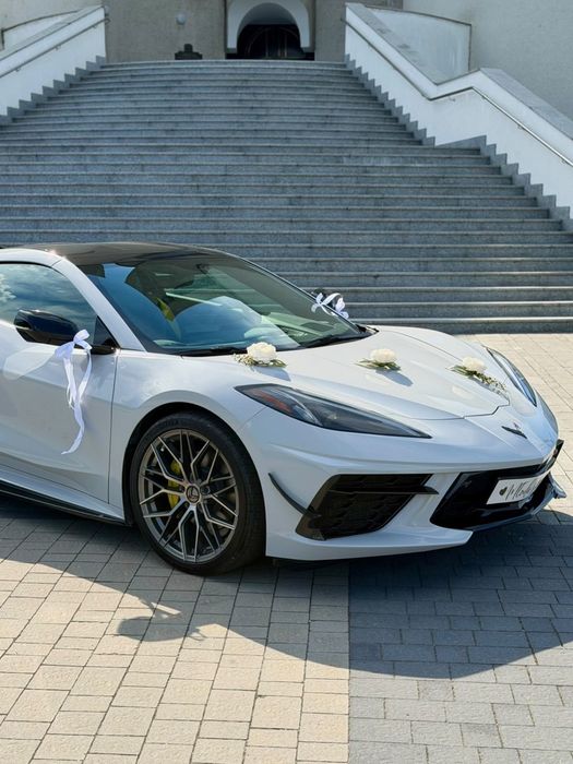 Corvette C8 do Ślubu - Sportowa Ikona, która rozpala Emocje !