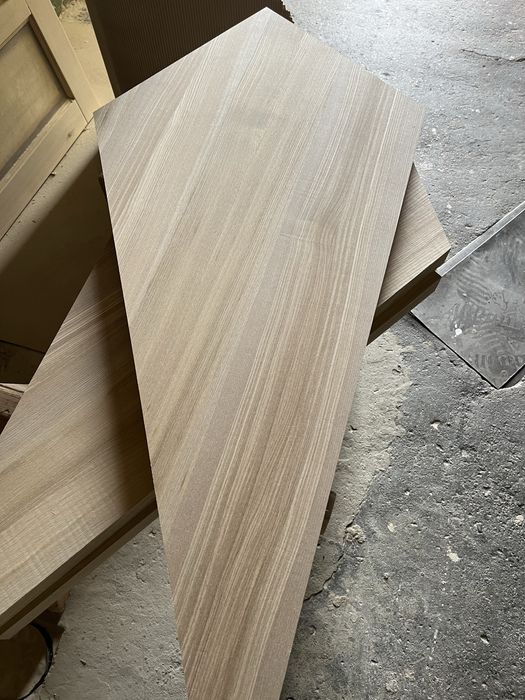 Сходинки з масиву дерева